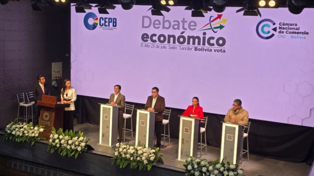 Reformas laborales, tributarias y apoyo a PYMES marcan el segundo Debate Económico organizado por la CEPB