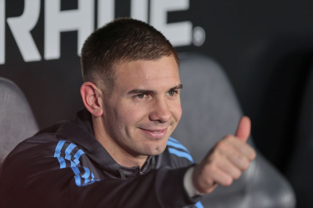 El Real Madrid oficializa el fichaje del argentino Franco Mastantuono