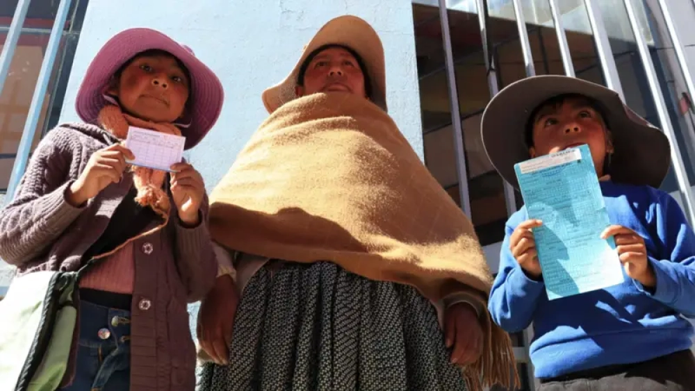 De vuelta a clases: ¿Cuándo debería pedirse el carnet de vacunación en los colegios?