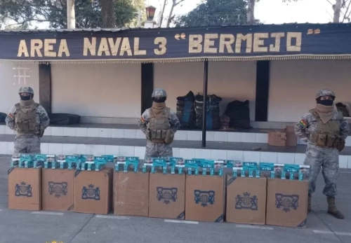 Decomisan ropa usada y cigarrillos de contrabando por Bs 200.000
